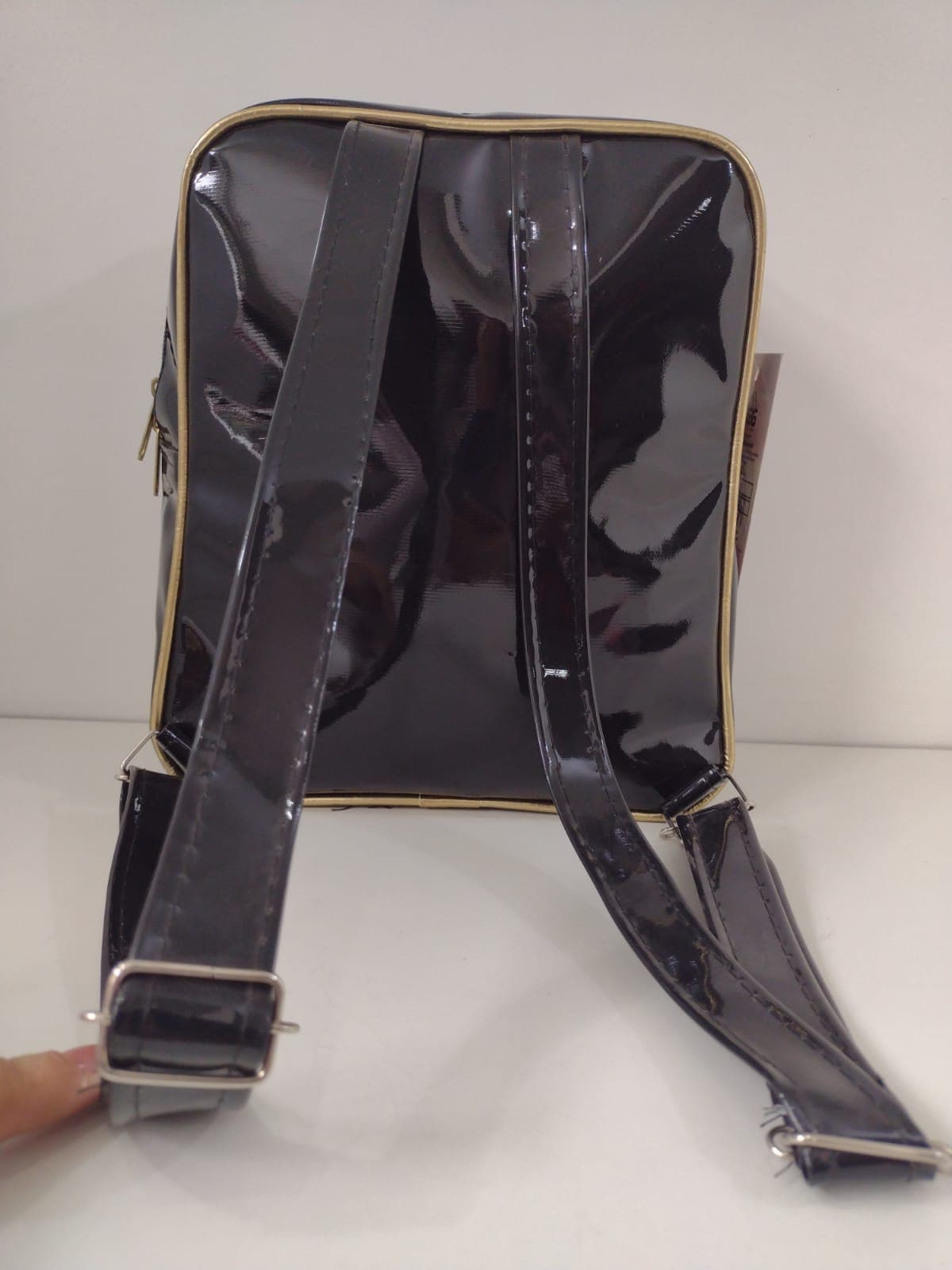 Mochila Envernizada
